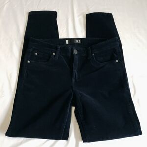 Kut from the Kloth Women's Midnight Straight Leg Jeans